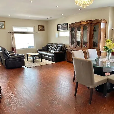 New & Cozy Niagara Getaway. 7 Mins From The Falls Exterior photo