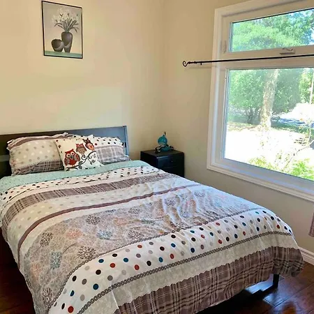 New & Cozy Niagara Getaway. 7 Mins From The Falls Exterior photo