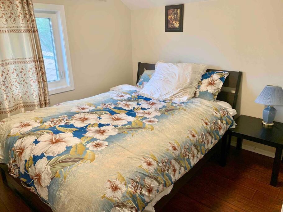 Hébergement de vacances New & Cozy Getaway. 7 Mins From The Falls *