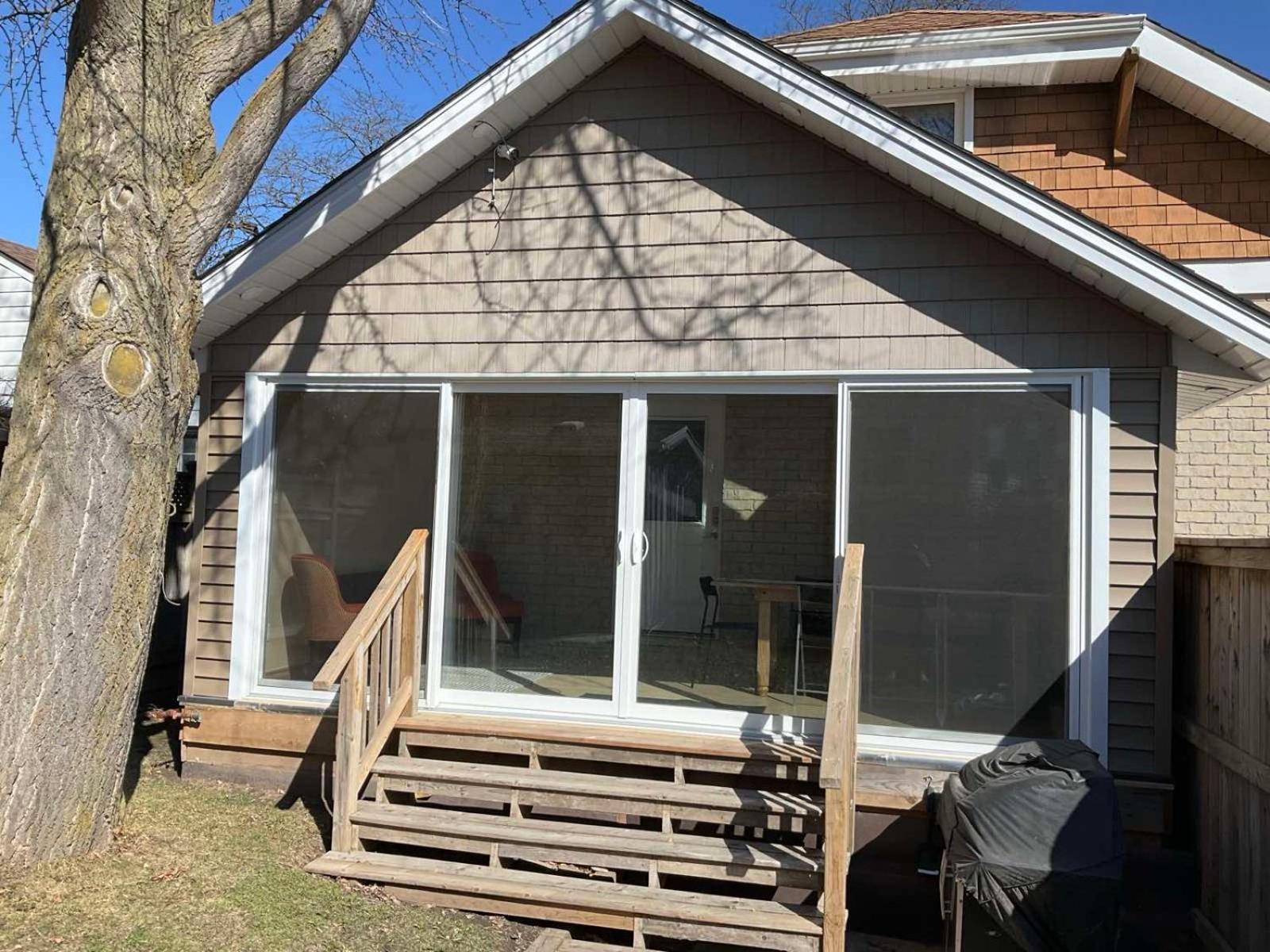 New & Cozy Getaway. 7 Mins From The Falls Holiday home Niagara Falls